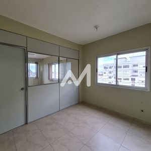 Sala Comercial com 33m² no bairro Centro em Lajeado para Comprar ou Alugar