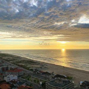 Apartamento com 58m², 1 dormitório, 1 vaga no Dunas Flat em Torres para Comprar