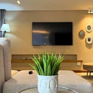 Apartamento com 180m², 3 dormitórios, 1 suíte, 2 vagas no Debret em Torres para Comprar