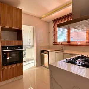 Apartamento com 247m², 4 dormitórios, 2 suítes, 2 vagas no Dom Raphael em Torres para Comprar