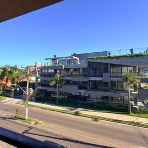 Apartamento com 68m², 2 dormitórios, 1 suíte, 2 vagas no Fratello em Torres para Comprar