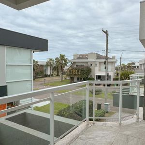 Casa de Condomínio, 4 dormitórios, 4 suítes, 2 vagas no Ocean Side em Torres para Comprar