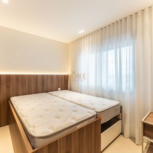 Apartamento com 109m², 3 dormitórios, 1 suíte, 2 vagas no San Pietro em Torres para Comprar