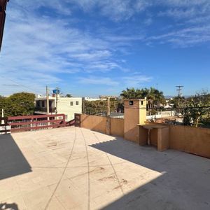 Casa, 6 dormitórios, 2 vagas no bairro Praia da Cal em Torres para Comprar