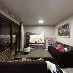 Casa com 170m² e 3 dormitórios no bairro Universitário em Lajeado para Comprar