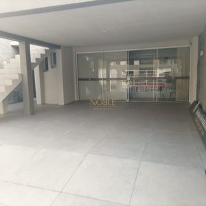 Sobrado com 350m², 5 dormitórios, 1 suíte, 4 vagas no bairro Centro em Torres para Comprar