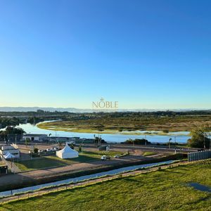 Apartamento com 59m², 2 dormitórios, 1 suíte, 1 vaga no Residencial Jardim Europa em Torres para Comprar