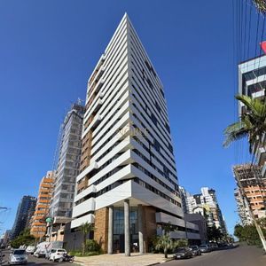 Apartamento com 52m², 1 dormitório, 1 suíte, 1 vaga no Punta Del Sole em Torres para Comprar