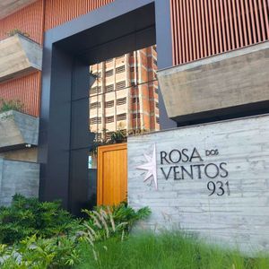 Apartamento com 97m², 2 dormitórios, 2 suítes, 1 vaga no Rosa dos Ventos em Torres para Comprar