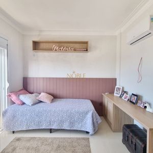 Apartamento com 249m², 4 dormitórios, 4 suítes, 4 vagas no Graziela em Torres para Comprar