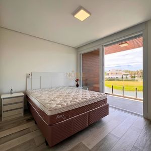 Casa de Condomínio com 348m², 4 dormitórios, 3 suítes, 2 vagas no Condomínio Ilhas Park em Torres para Comprar