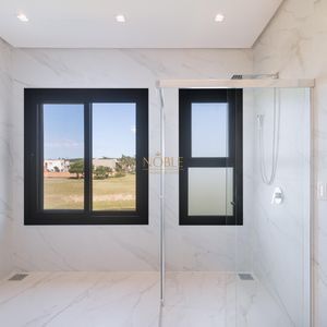 Casa de Condomínio com 360m², 4 dormitórios, 4 suítes, 2 vagas no Condomínio Ilhas Park em Torres para Comprar