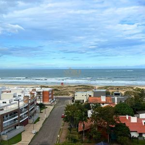 Apartamento com 180m², 3 dormitórios, 1 suíte, 2 vagas no Debret em Torres para Comprar