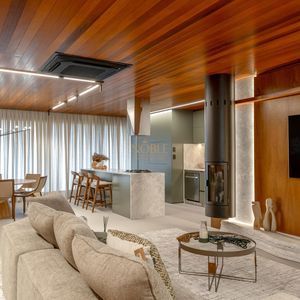 Apartamento com 207m², 3 dormitórios, 3 suítes, 3 vagas no Ares em Torres para Comprar