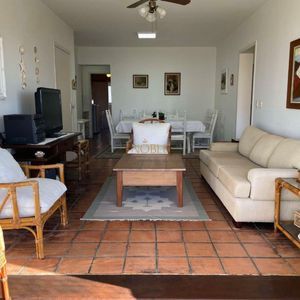 Apartamento com 131m², 3 dormitórios, 1 suíte, 2 vagas no Morada da Praça em Torres para Comprar