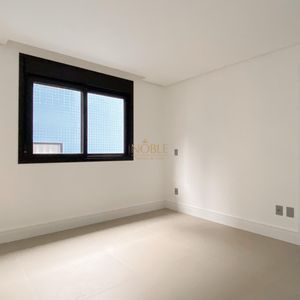 Apartamento com 77m², 2 dormitórios, 2 suítes, 1 vaga no Praça Quatro em Torres para Comprar