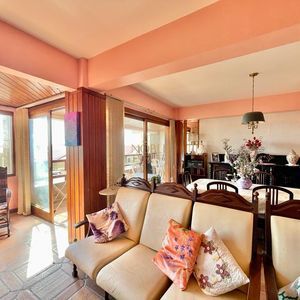 Apartamento com 185m², 4 dormitórios, 1 suíte, 2 vagas no Villa Tuchauah em Torres para Comprar