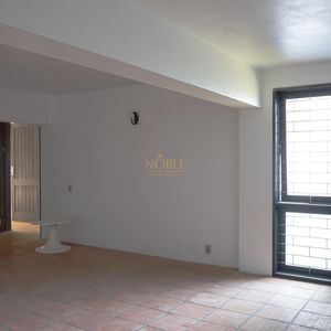 Casa com 260m², 5 dormitórios, 1 suíte, 2 vagas no bairro Praia Grande em Torres para Comprar