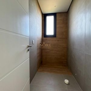 Casa de Condomínio, 5 dormitórios, 5 suítes, 2 vagas no Ocean Side em Torres para Comprar