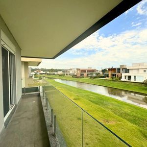 Casa de Condomínio com 306m², 4 dormitórios, 4 suítes, 4 vagas no Reserva das Águas em Torres para Comprar