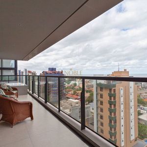 Apartamento com 220m², 4 dormitórios, 4 suítes, 2 vagas no Vitra em Torres para Comprar