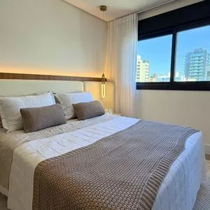 Apartamento com 92m², 2 dormitórios, 2 suítes, 2 vagas no Rosa dos Ventos em Torres para Comprar