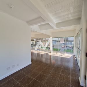 Loja com 95m² no bairro Centro em Lajeado para Comprar