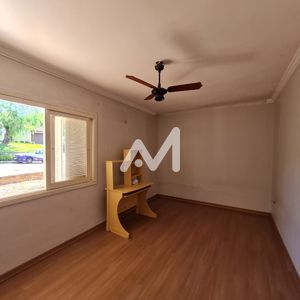 Casa e 2 dormitórios no bairro Universitário em Lajeado para Comprar ou Alugar