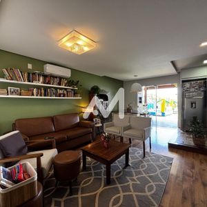 Sobrado com 102m² e 3 dormitórios no bairro Universitário em Lajeado para Comprar