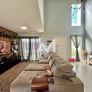 Casa com 178m² e 3 dormitórios no bairro Universitário em Lajeado para Comprar