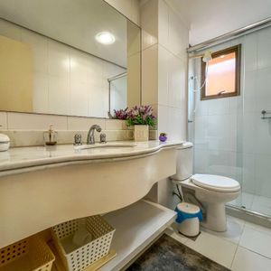 Apartamento com 212m², 3 dormitórios, 3 suítes, 2 vagas no L'essence em Torres para Comprar