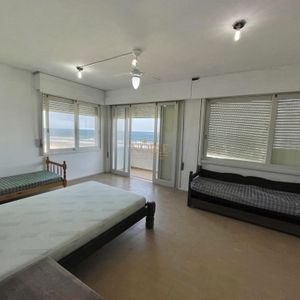 Apartamento com 236m², 4 dormitórios, 1 suíte, 1 vaga no Panorama em Torres para Comprar