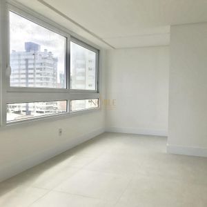 Apartamento com 130m², 3 dormitórios, 1 suíte, 2 vagas no Monterrey em Torres para Comprar