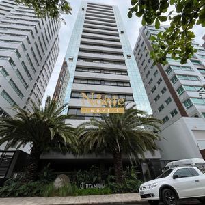 Apartamento com 166m², 2 dormitórios, 2 suítes, 1 vaga no Titanium em Torres para Comprar