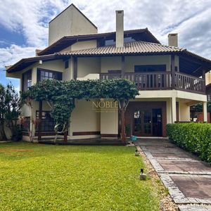 Casa de Condomínio com 161m², 5 dormitórios, 1 suíte, 3 vagas no Condomínio Plaza Guarita em Torres para Comprar