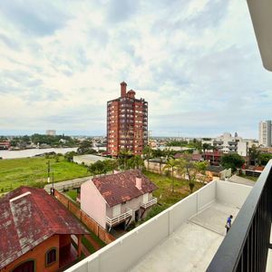 Apartamento com 91m², 2 dormitórios, 2 suítes, 2 vagas no Toronto em Torres para Comprar