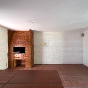 Casa com 100m², 2 dormitórios, 3 vagas no bairro Praia da Cal em Torres para Comprar