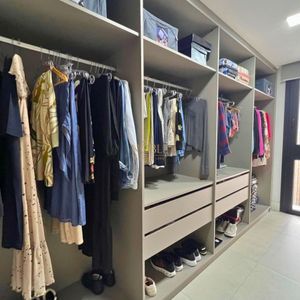 Apartamento com 220m², 4 dormitórios, 4 suítes, 2 vagas no Vitra em Torres para Comprar