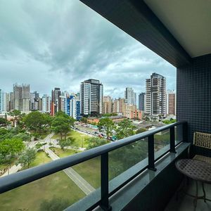 Apartamento com 105m², 3 dormitórios, 1 suíte, 2 vagas no Vesta em Torres para Comprar