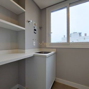 Apartamento com 90m², 2 dormitórios, 2 suítes, 2 vagas no Maui Residencial em Torres para Comprar
