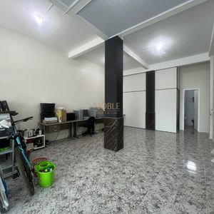 Loja, 1 dormitório no bairro Engenho Velho em Torres para Comprar