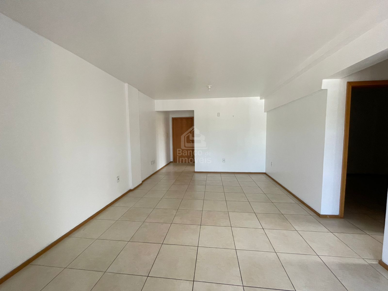 Apartamento para alugar com 2 quartos, 85m² - Foto 5