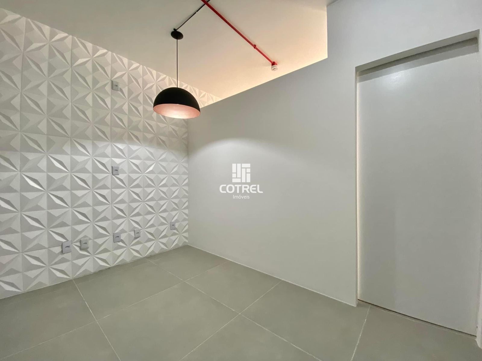 Sala comercial 29 m² localizada no Bairro Centro na cidade de Santa Maria - RS