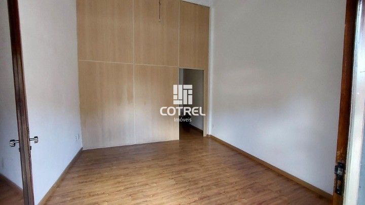 Loja Comercial para locação com 3 salas, 2 banheiros social situado no Bairro Ce