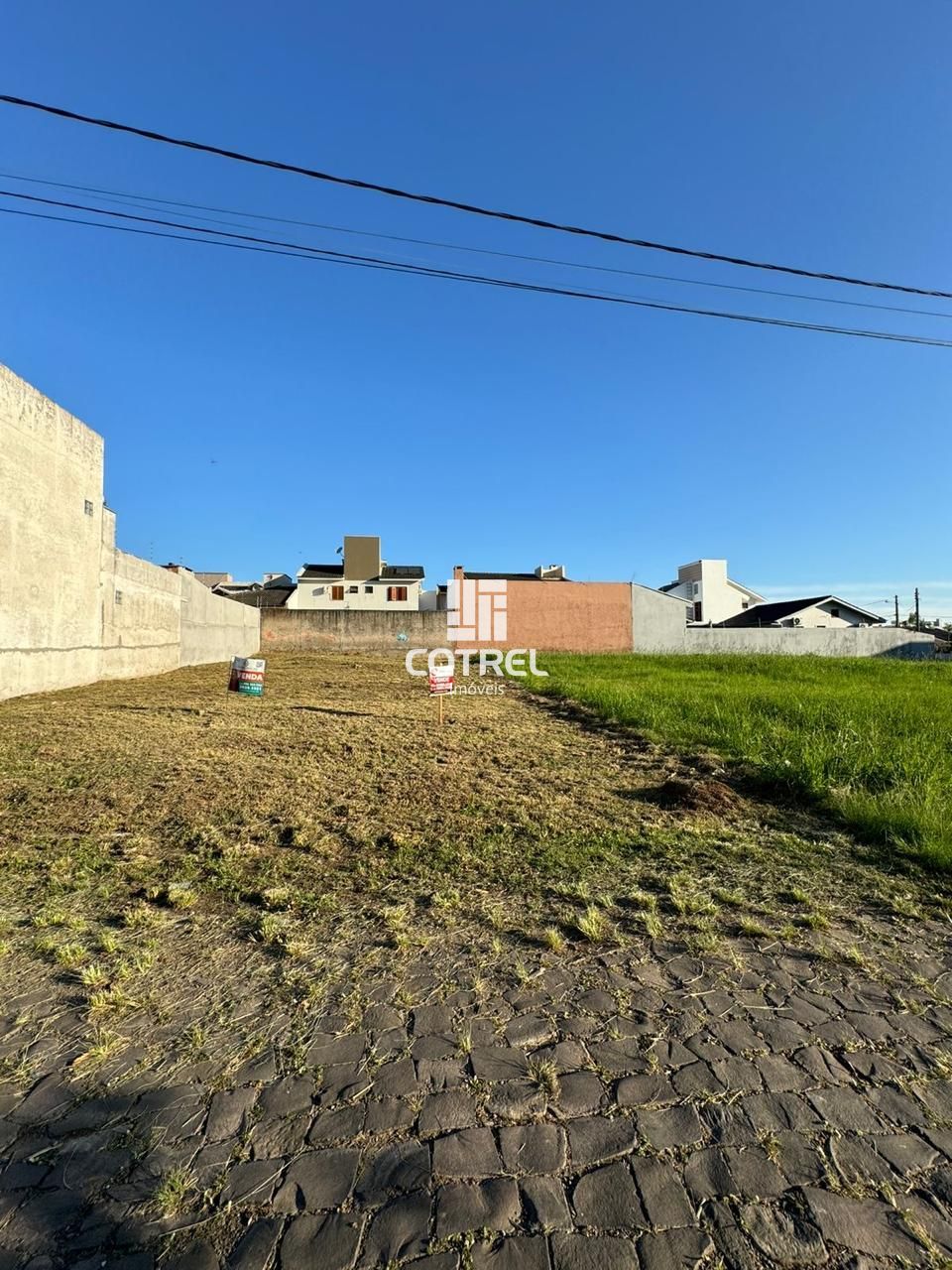 Terreno 12x25 no residencial Tomazetti.