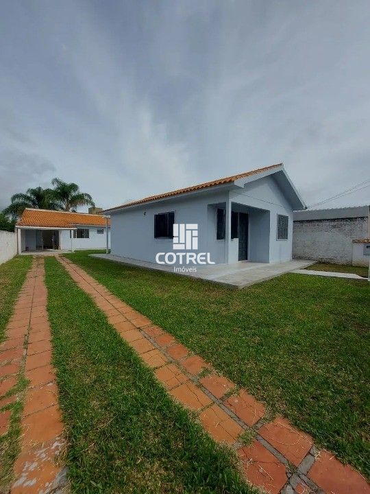 Casa para locação 3 dormitórios, 2 vagas de garagem situada no Bairro Camobi na