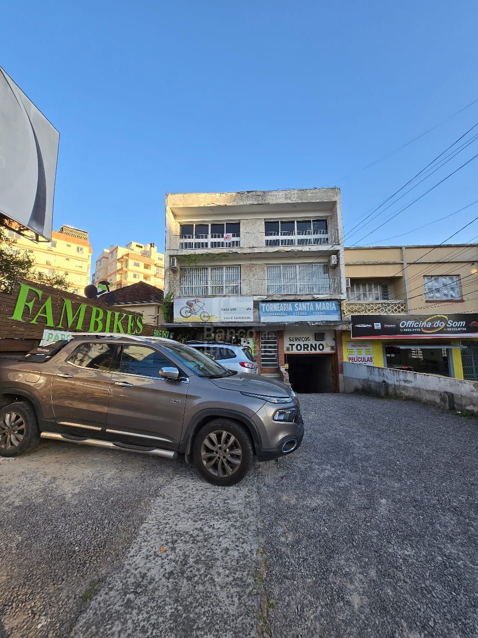 Apartamento com 3 Dormitórios para alugar, 196 m² por R$ 2.100,00 Apartamento com 3 Dormitórios para alugar, 196 m² por R$ 2.100,00