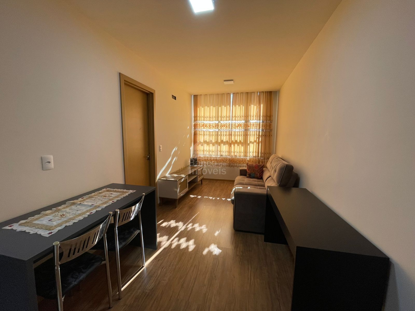 Apartamento para alugar  no Centro - Santa Maria, RS. Imóveis