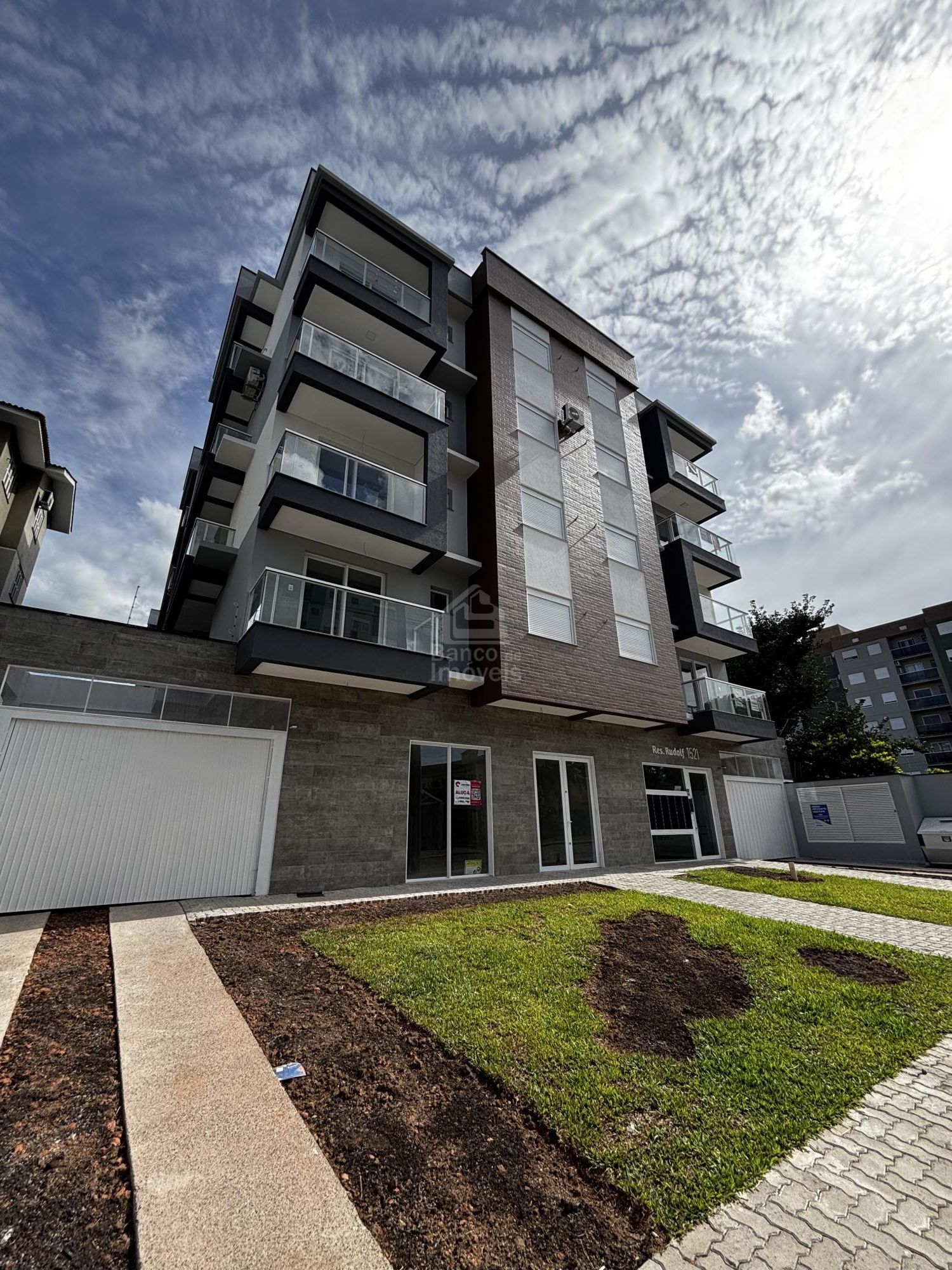 Apartamento para alugar  no Camobi - Santa Maria, RS. Imóveis