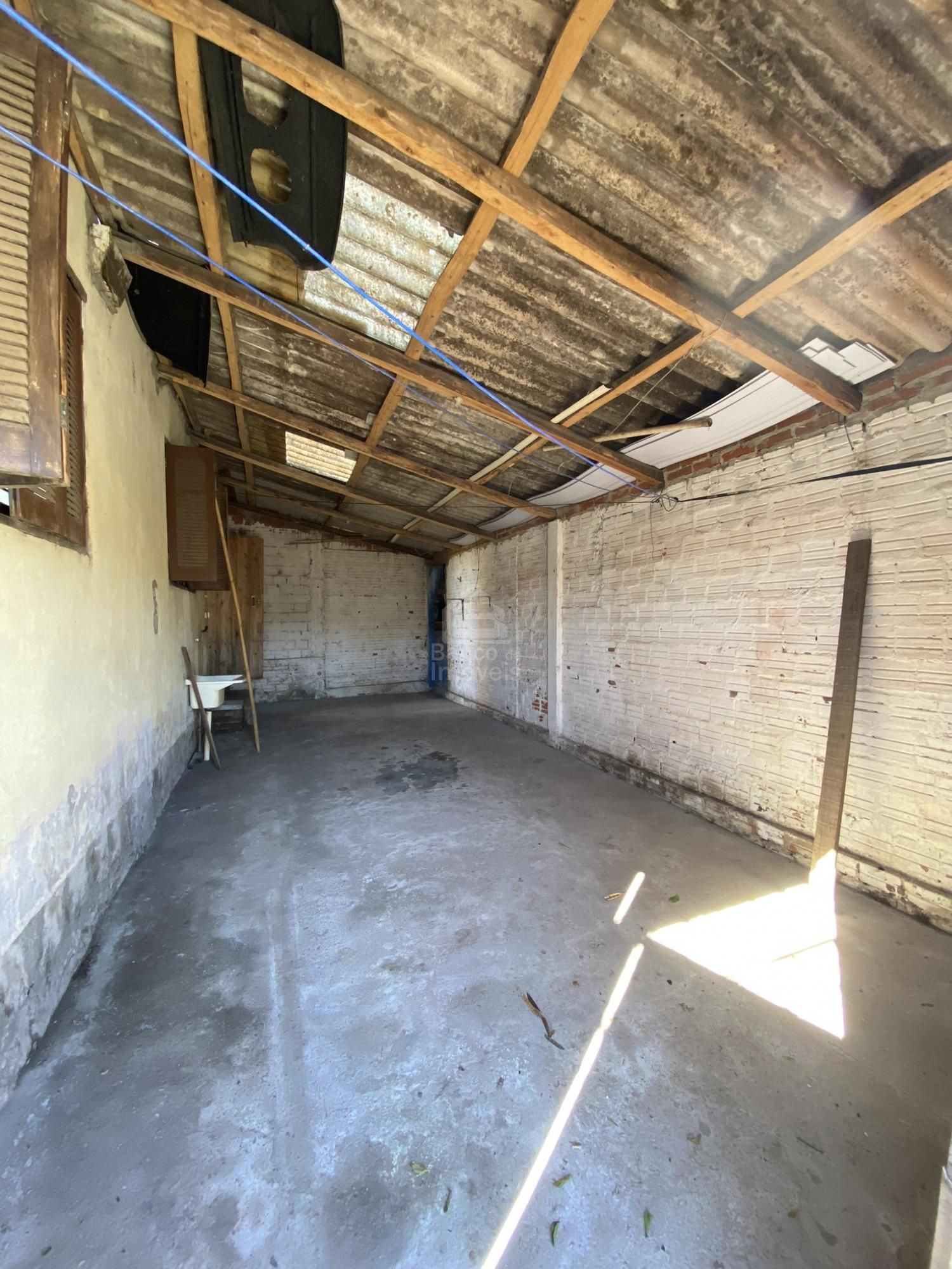 Casa à venda e aluguel com 3 quartos, 60m² - Foto 11
